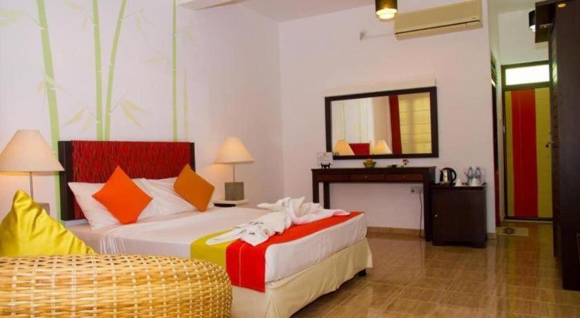 5000m2 7 slaapkamer, 7 privé badkamer in Yala Tissamaharama Buitenkant foto