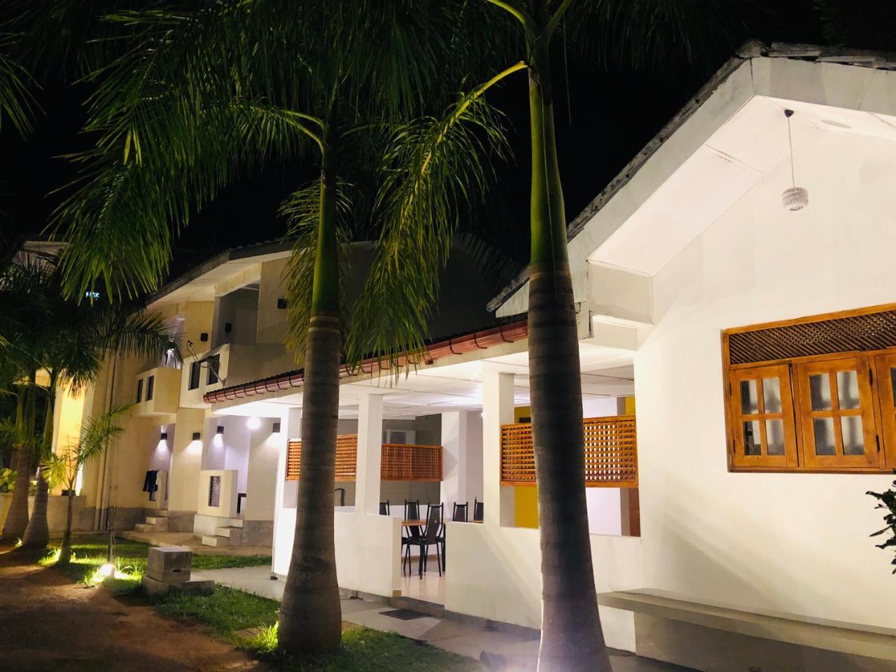5000m2 7 slaapkamer, 7 privé badkamer in Yala Tissamaharama Buitenkant foto
